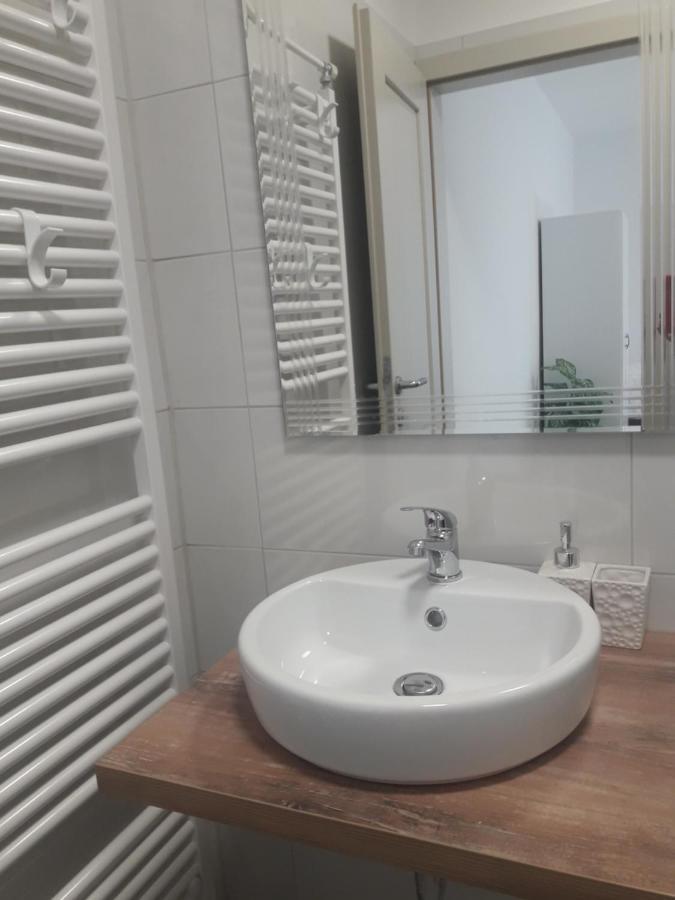 Apartma Oddih Dutovlje Εξωτερικό φωτογραφία
